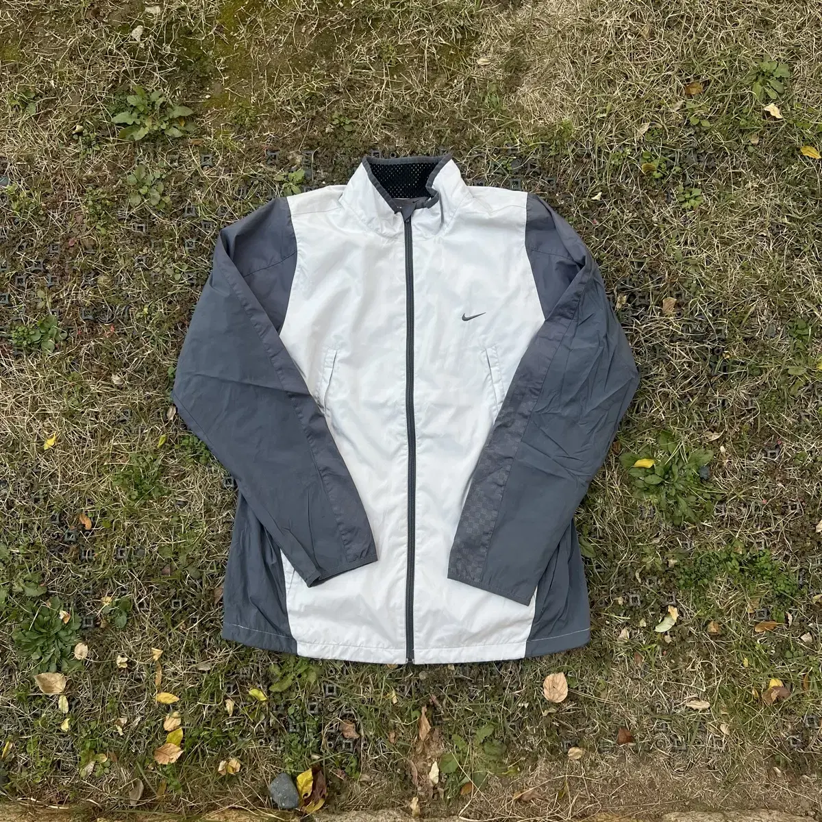 Nike Vintage Style Windbreaker(XL)