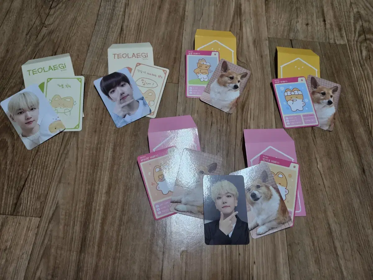 Exo baekhyun teolaegi collect book + Random photocard bulk sells