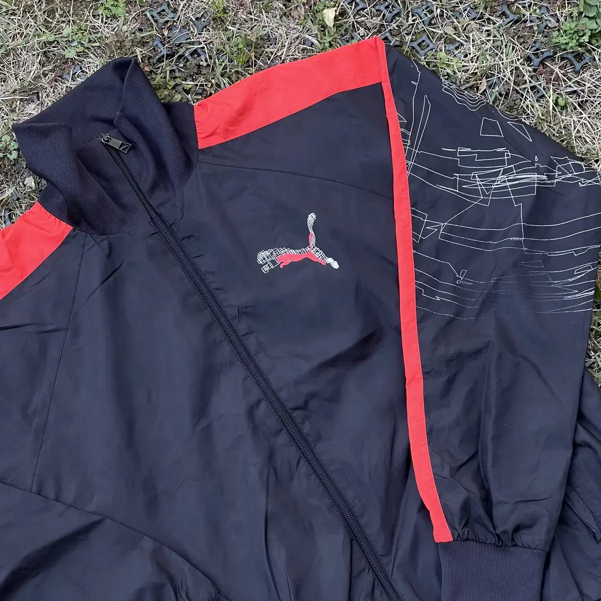 Puma Back Printed Windbreaker(L)