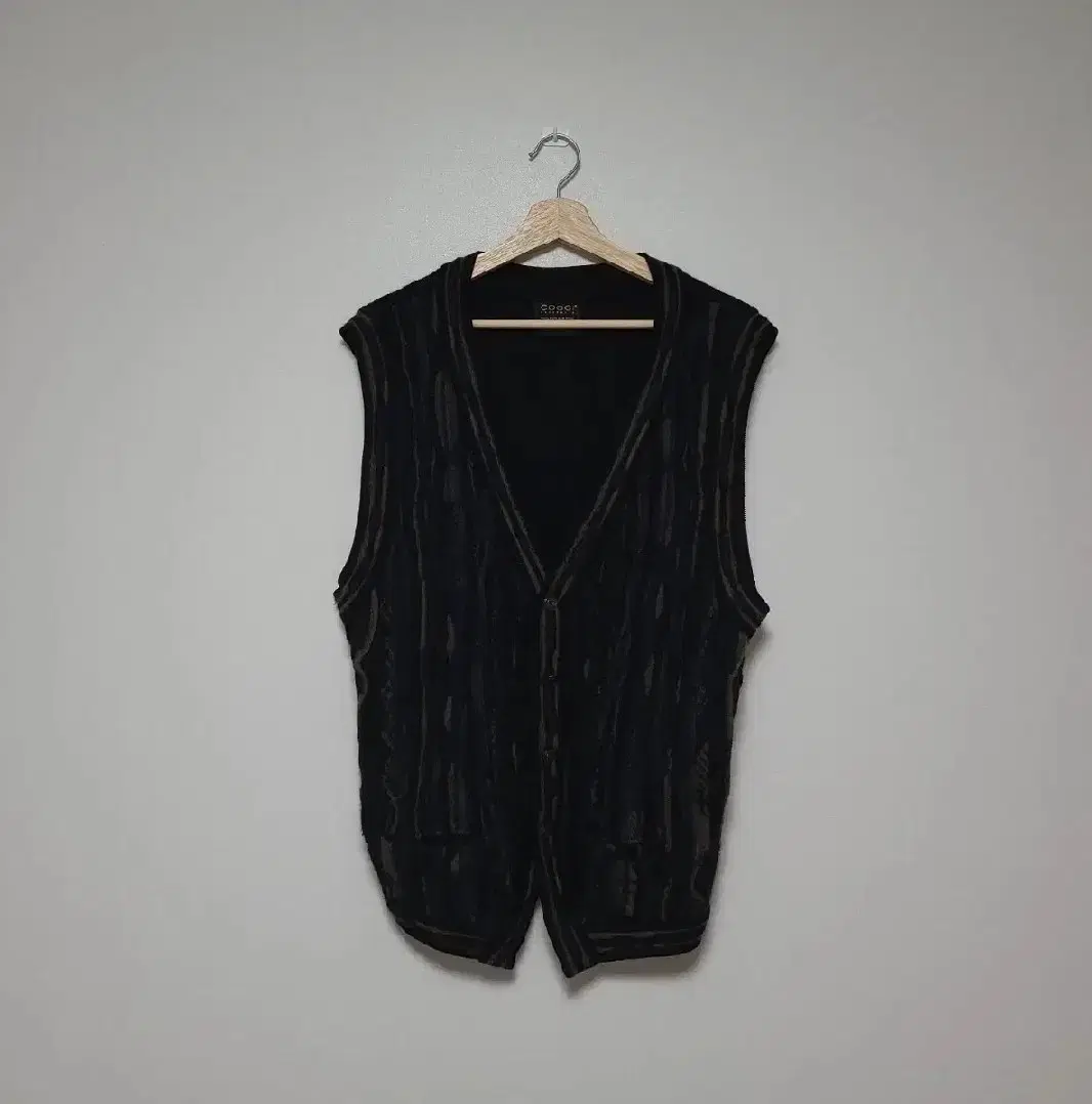 (S) COOGI Cozy wool knit vest jo