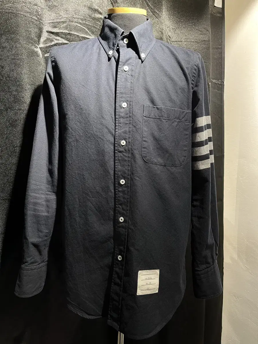 Thom Browne 24FW Solid Flannel Shirting 4-Bar nametag Straight Fit Shirt