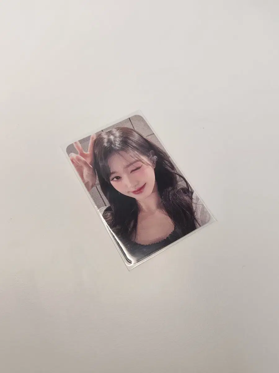 ive jang wonyoung switches mmt photocard unreleased photocard pre-order benefit wts sells