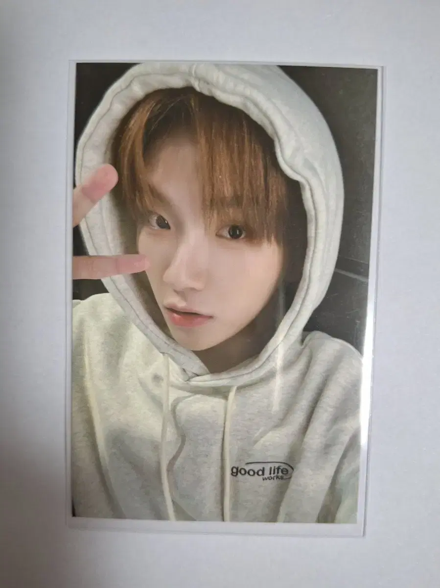 Boynextdoor woonhak 1st Anniversary Necklace Photocard