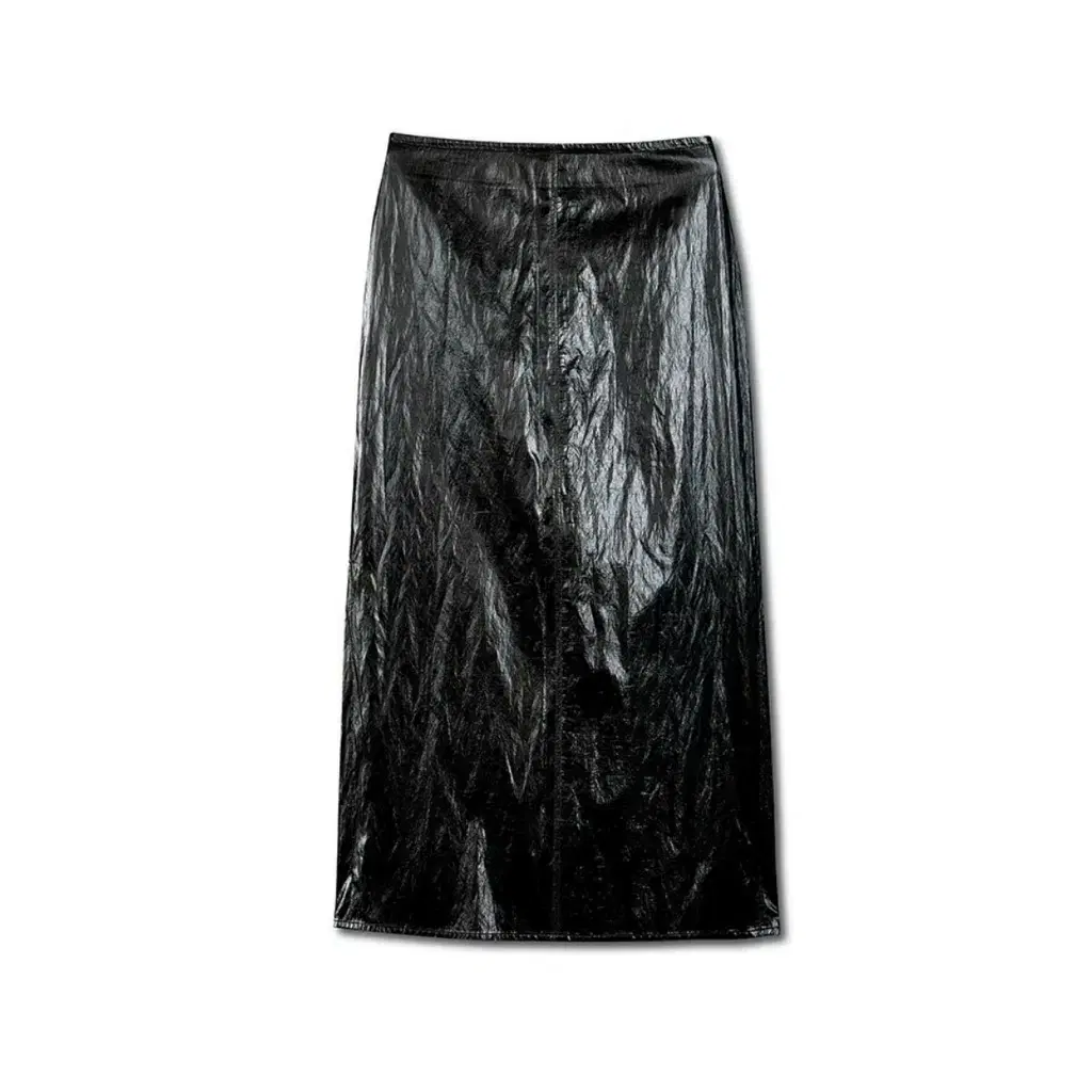 레이브 Metallic Skirt in Black