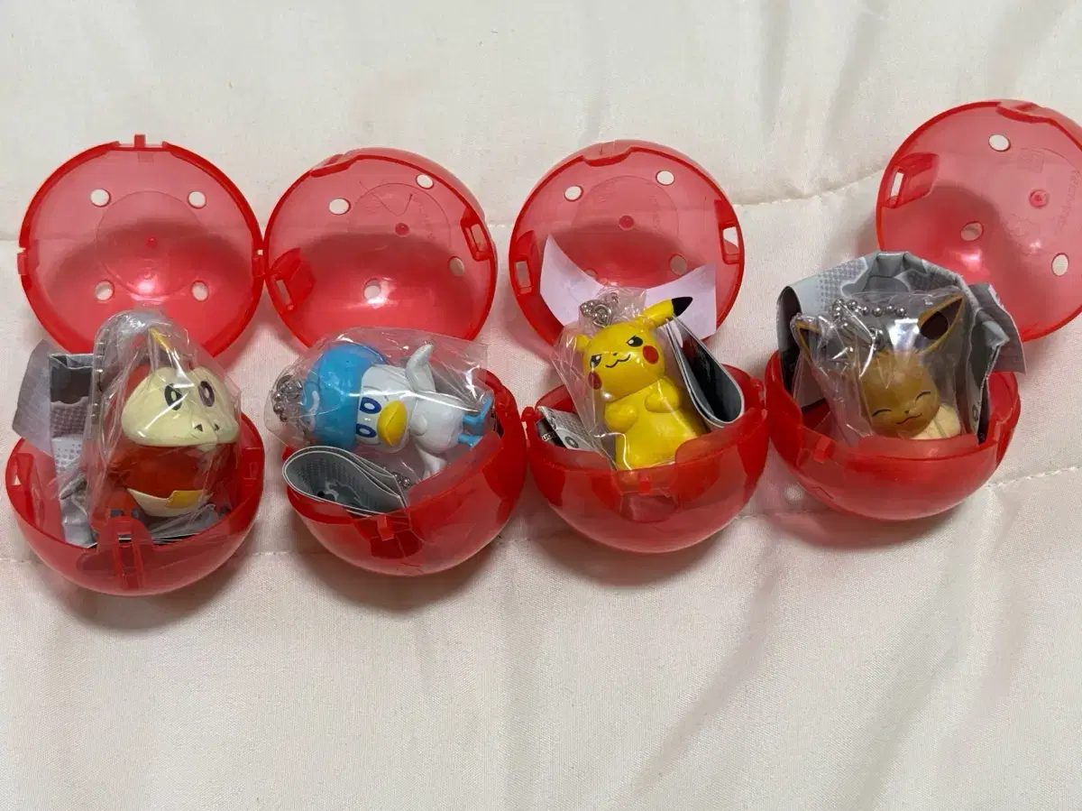 Pokémon Swing Collection Gacha