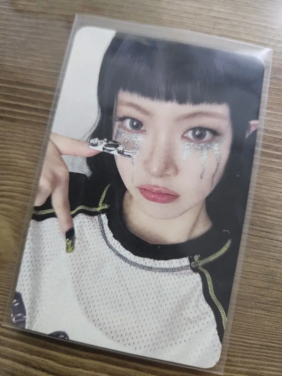 le sserafim hong eunchae crazy crazy weversvahn albumphotocard