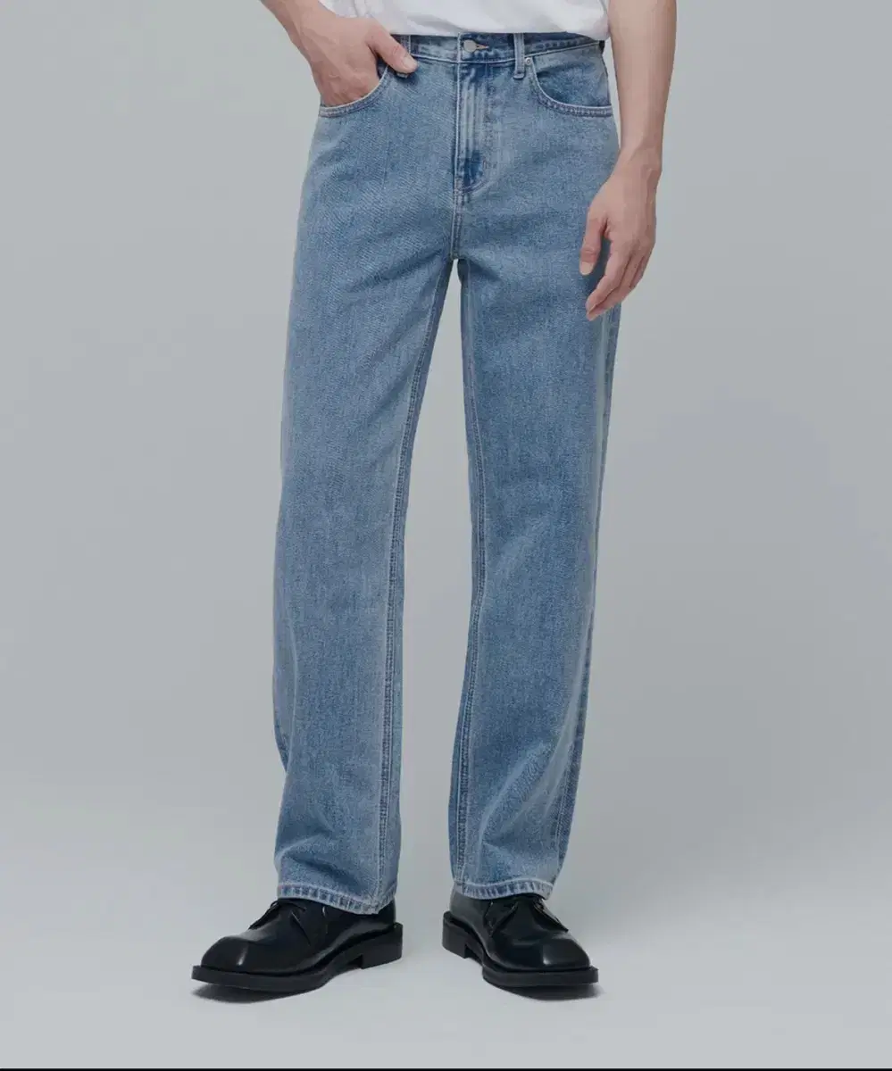 Gentleman's Standard Straight Denim Pants