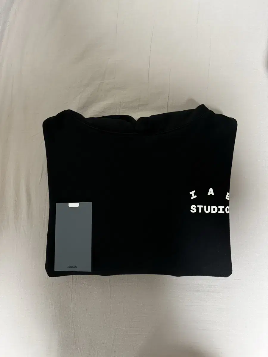 (NEW) iApp Studio Hoodie Black