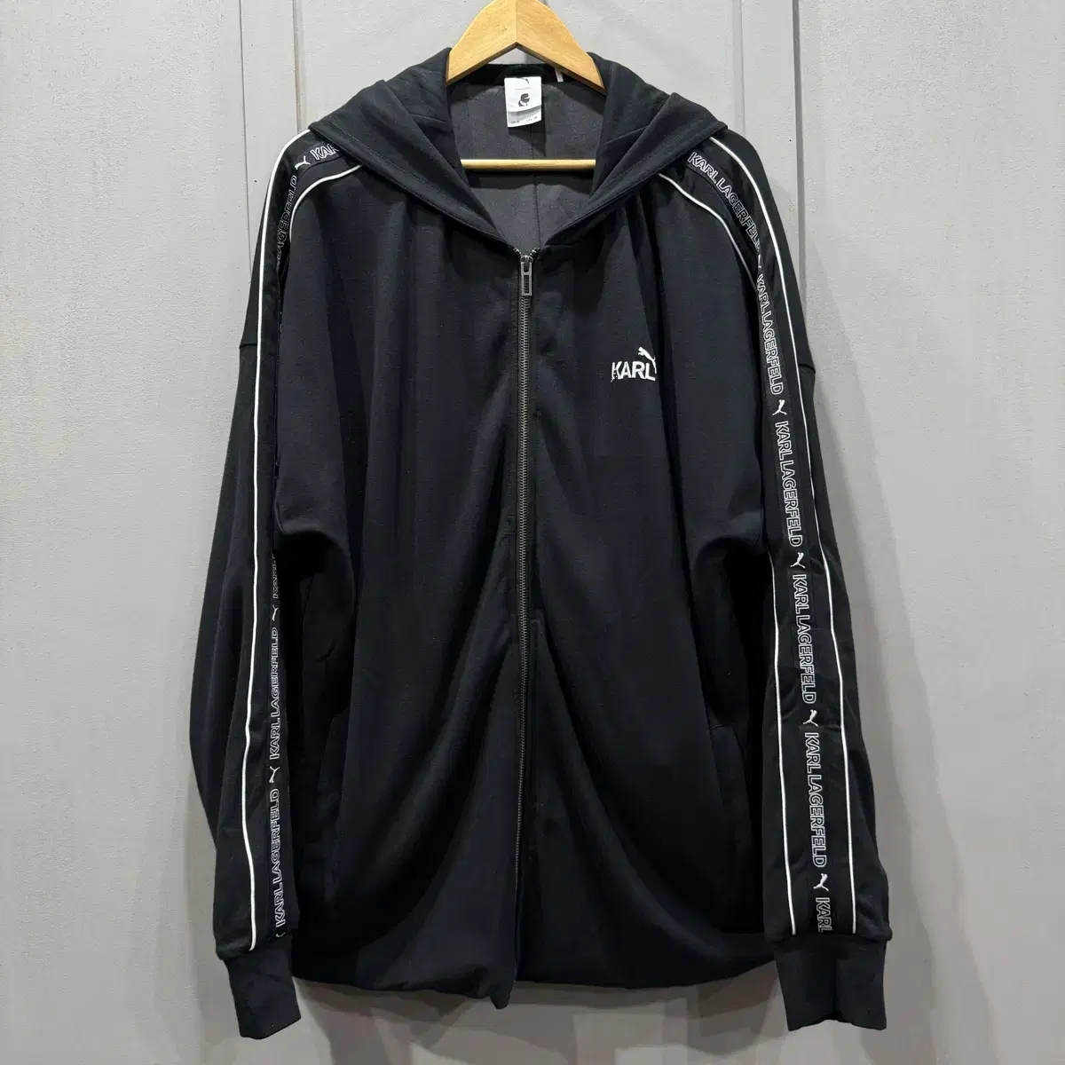 XL Puma x Karl Lagerfeld Collaboration Limited Hoodie Zip Up