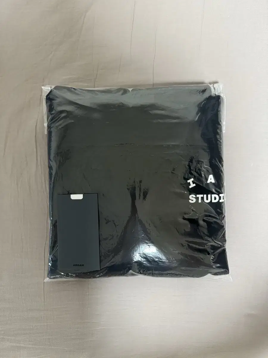 (NEW) iApp Studio Hoodie Black