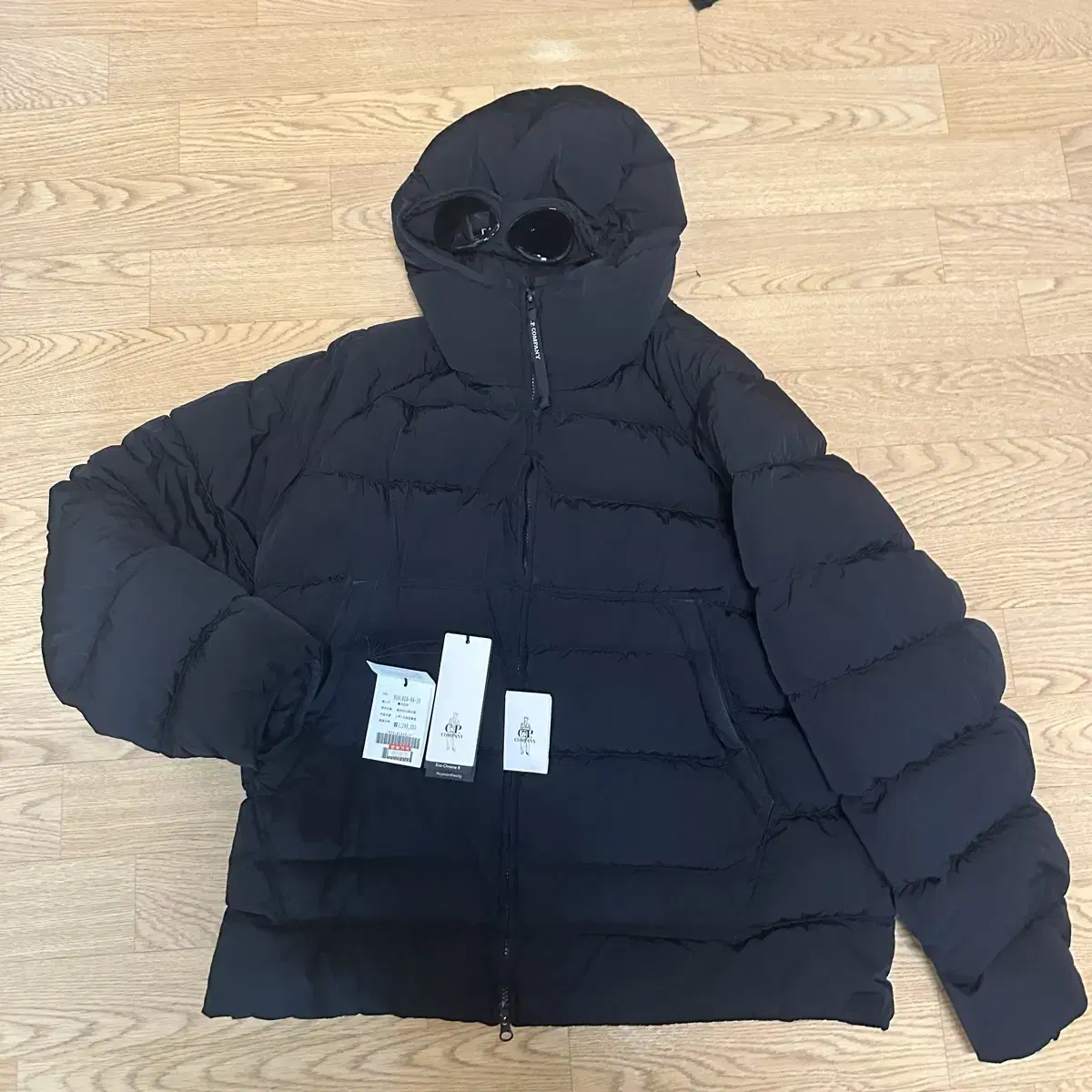 CP Company CP Eco Chrome Hooded Puffer Black Size 54