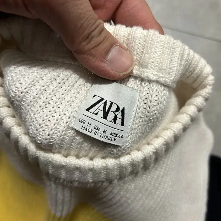 ZARA 자라  멀티컬러  빈티지  코튼  니트  95size