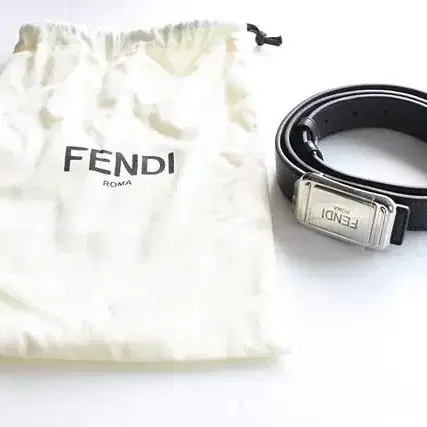 FENDI 펜디 남성용 가죽 벨트 새제품