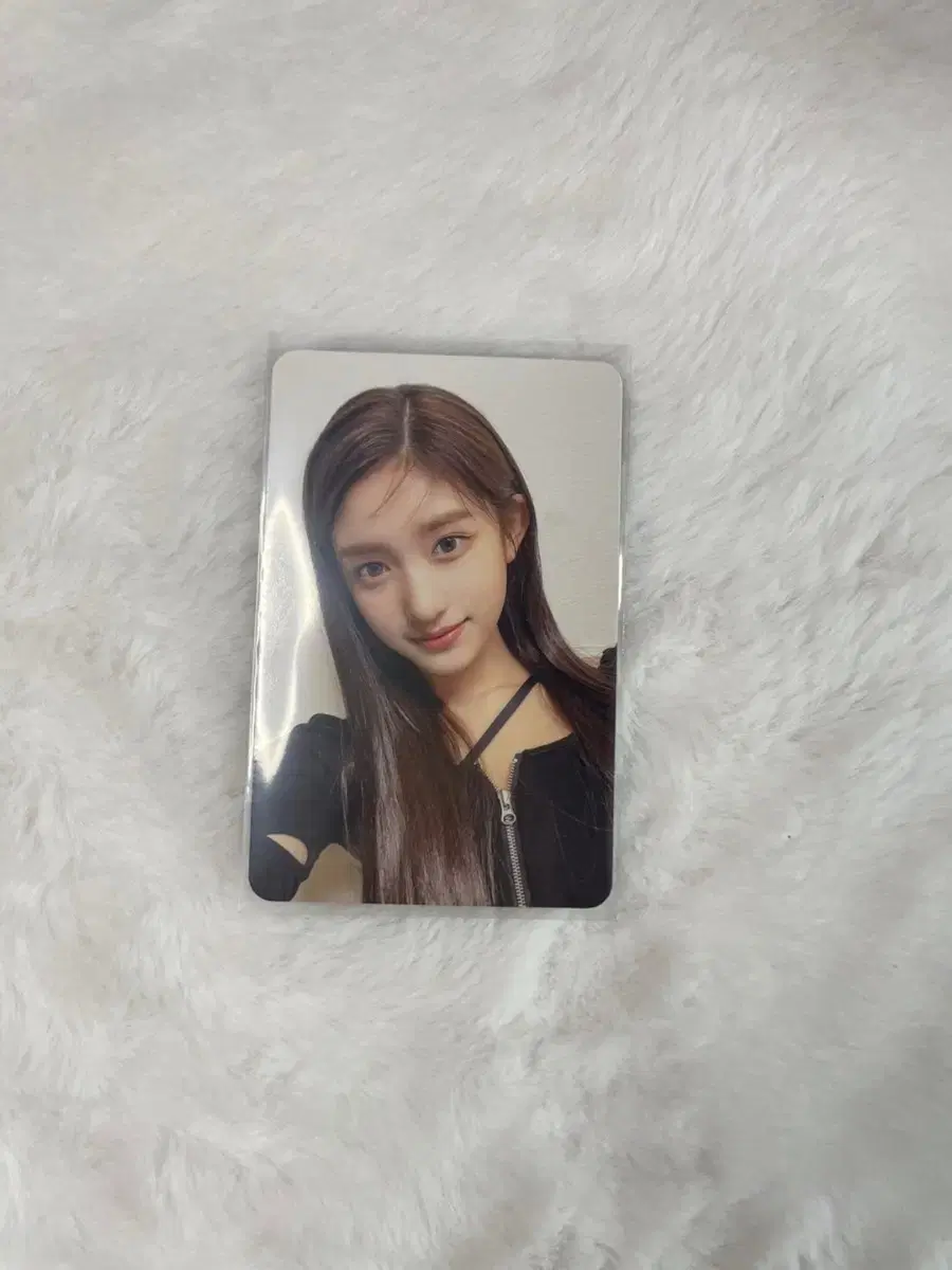 ive leeseo eleven album photocard