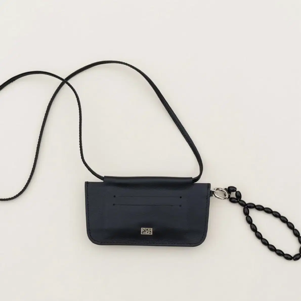 킨더살몬 phone holder crossbody