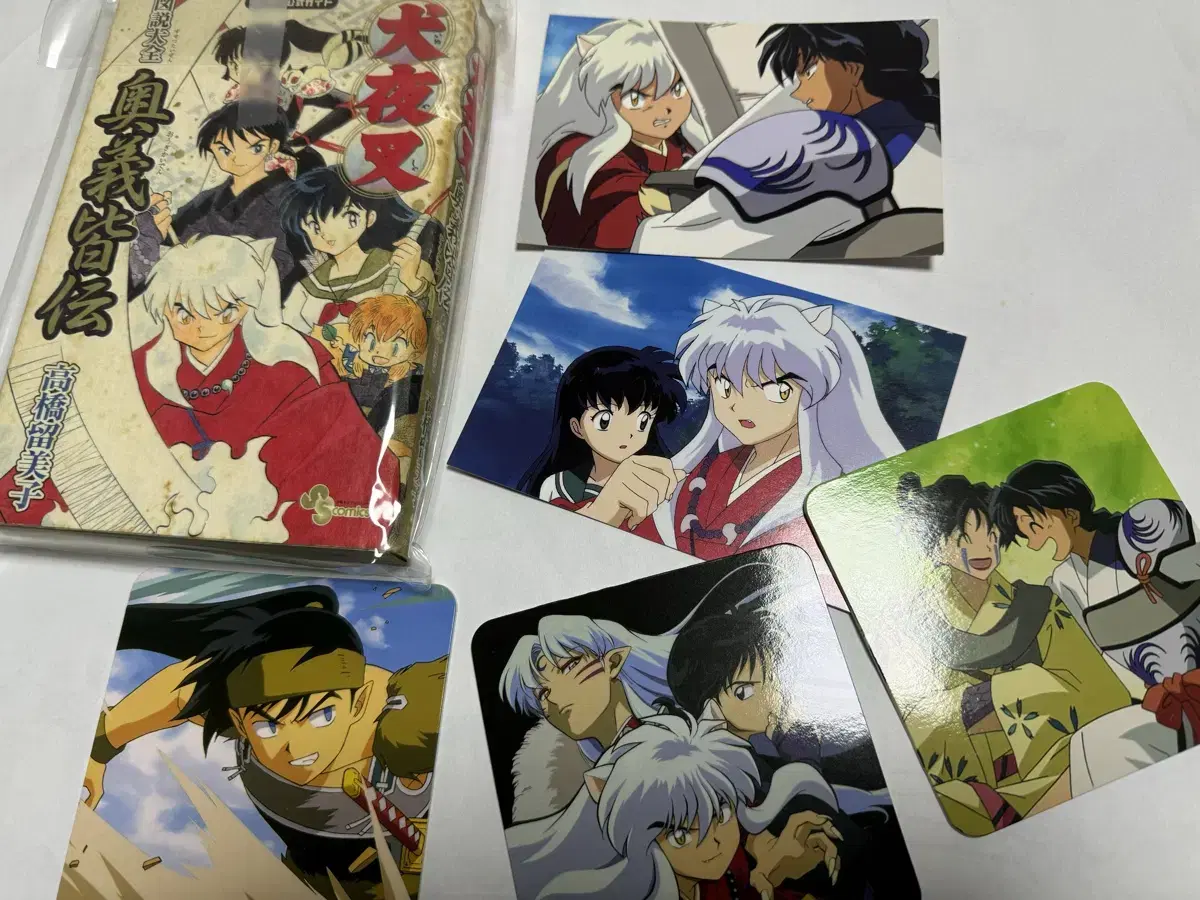 Inuyasha O's Gaijin, Vahn Kotsu, Chinin, Kouga acrylic, stickers, kard, etc.