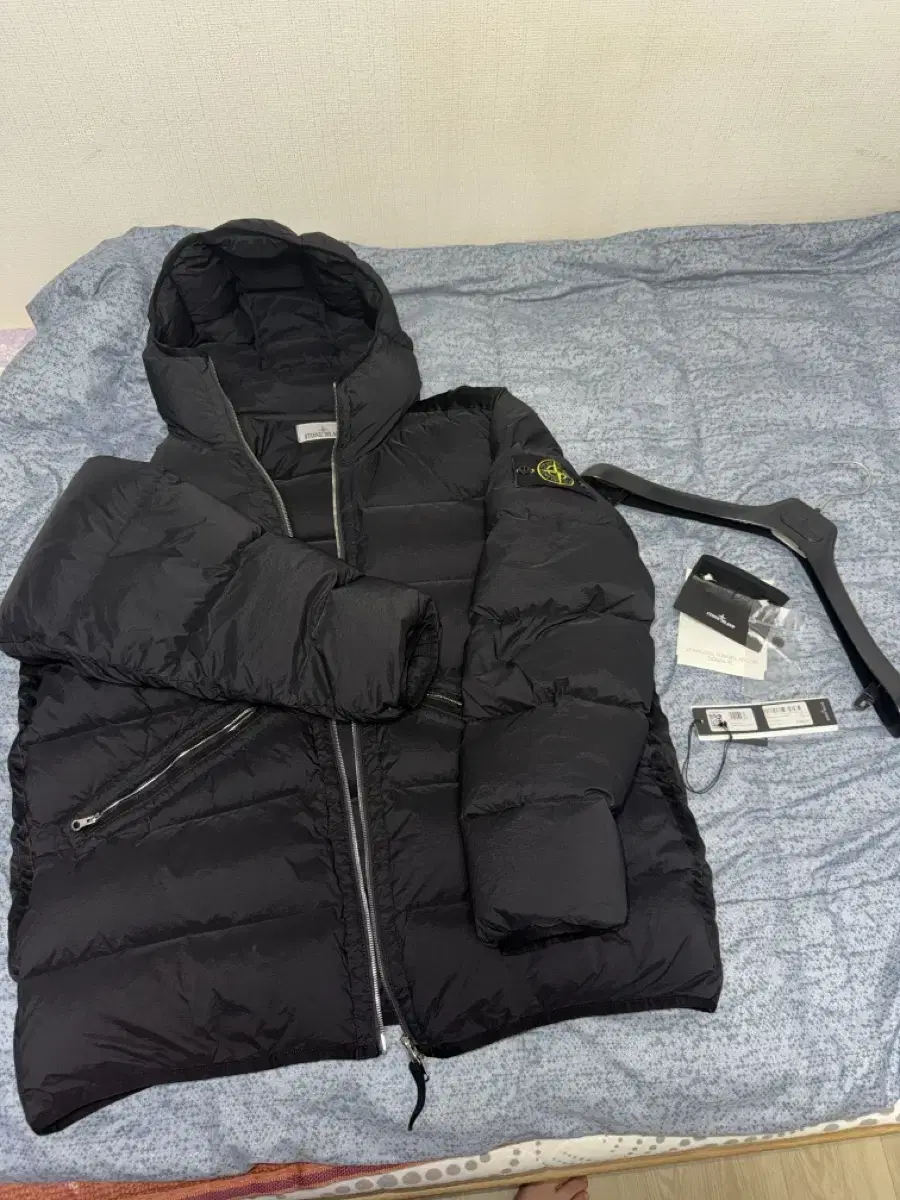 Stone Island Padded 24FW Unworn (runs true to size)