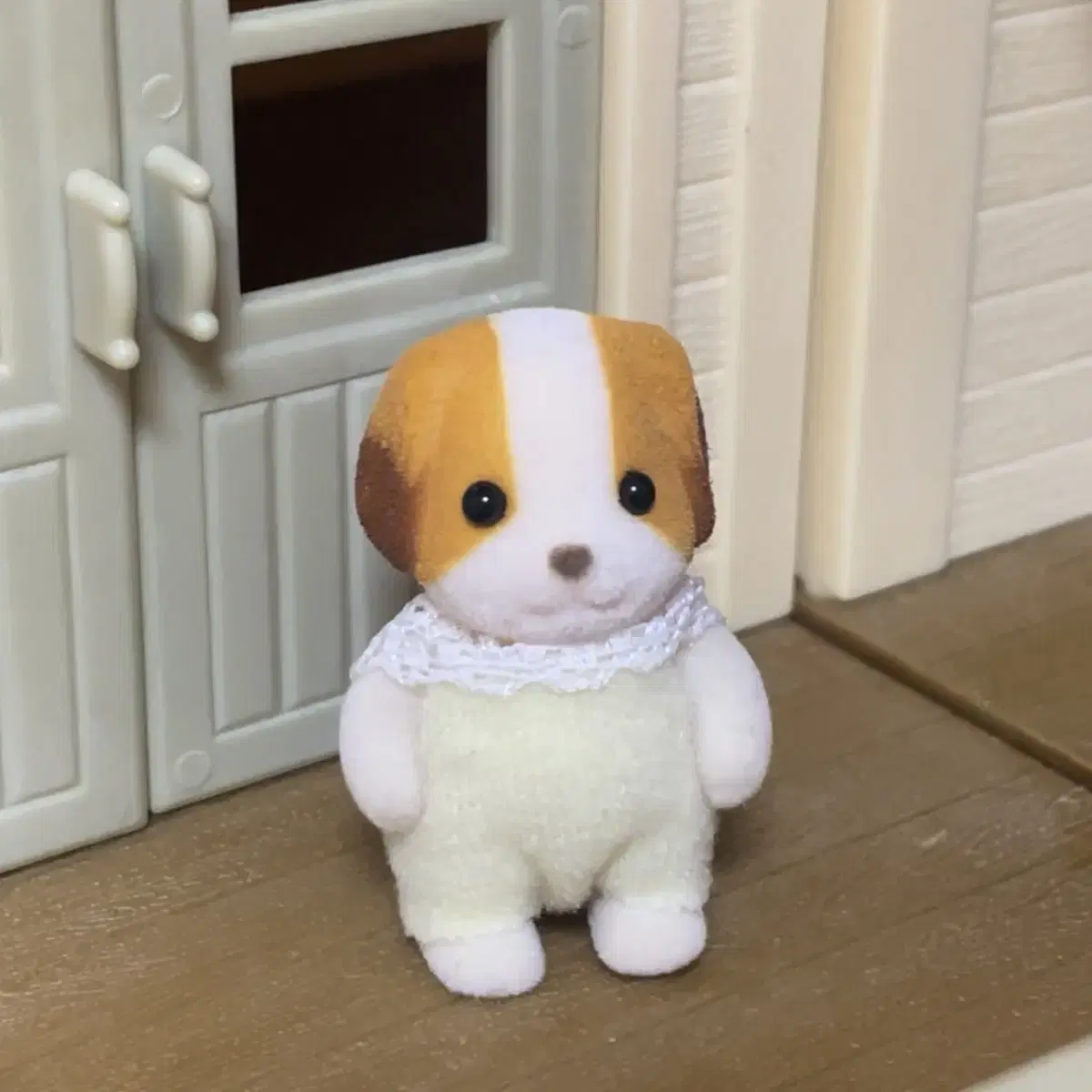 Sylvanian Baby Chiffon Dog Upright