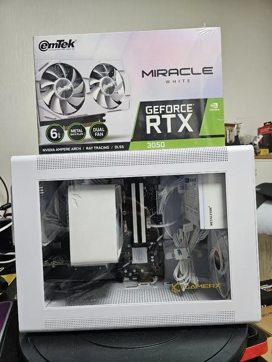 12400f, RTX3050 화이트 ITX 컴퓨터 팝니다.