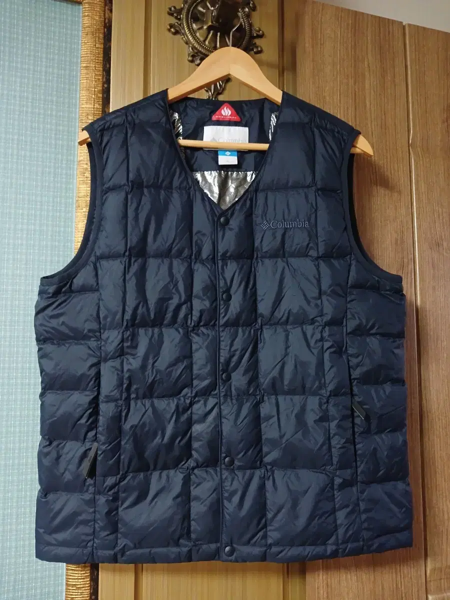 Columbia Omnihit Goose Lightweight Vest( L)