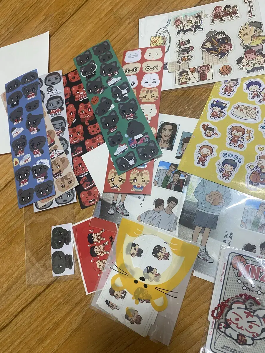 SLAM DUNK unofficial goods stickers, printboxes, and keyrings.