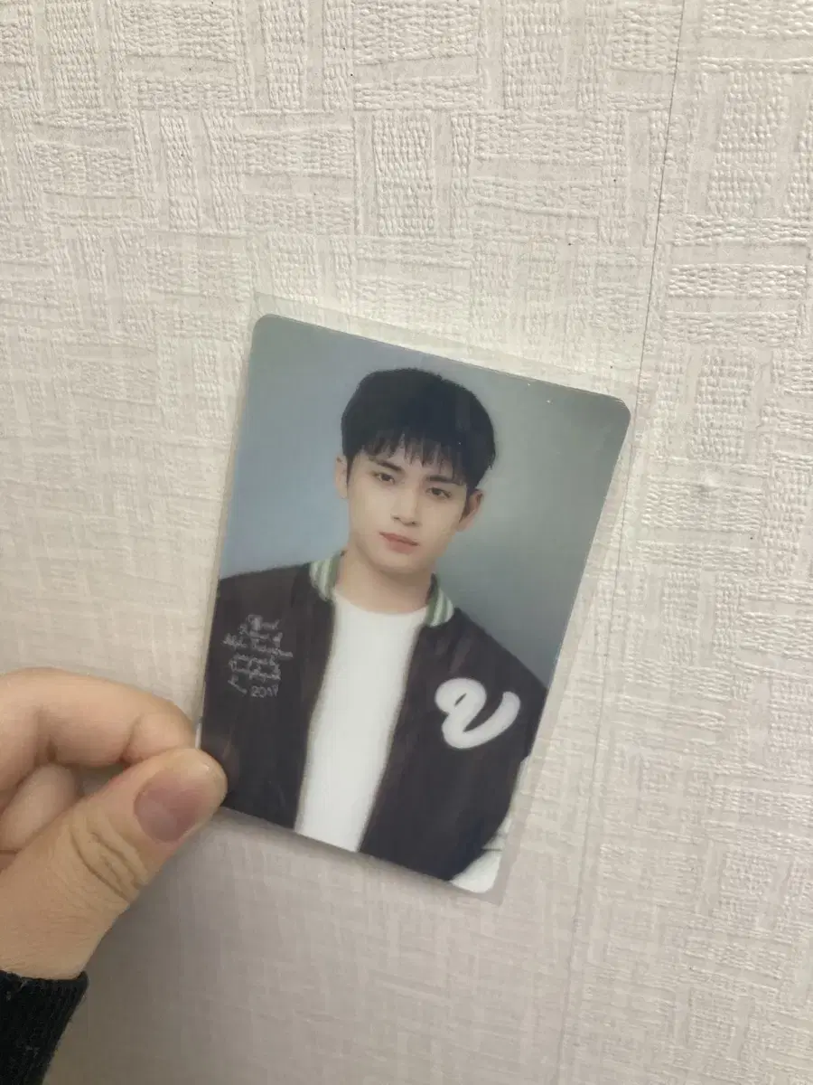 Caratland MD Lanticular mingyu photocard WTS