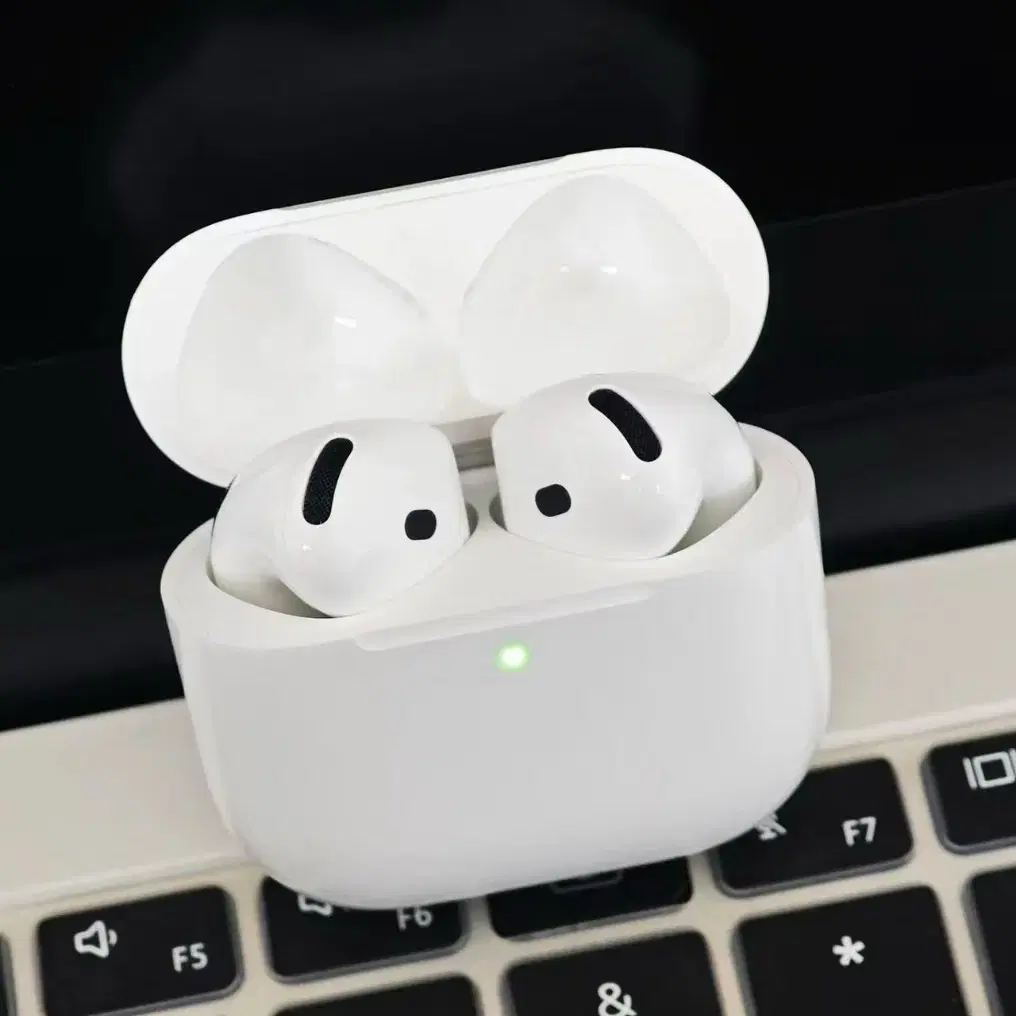 Apple Airpods 4세대 반 인이어 타입 리얼 무선 노이즈 감소