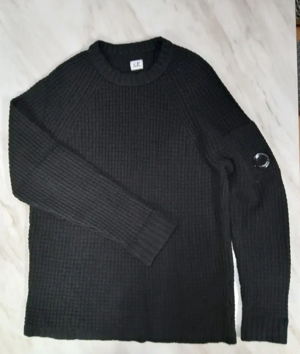 [Flash Sale] CP C.P. Company Round Knit 52 Size (110+)