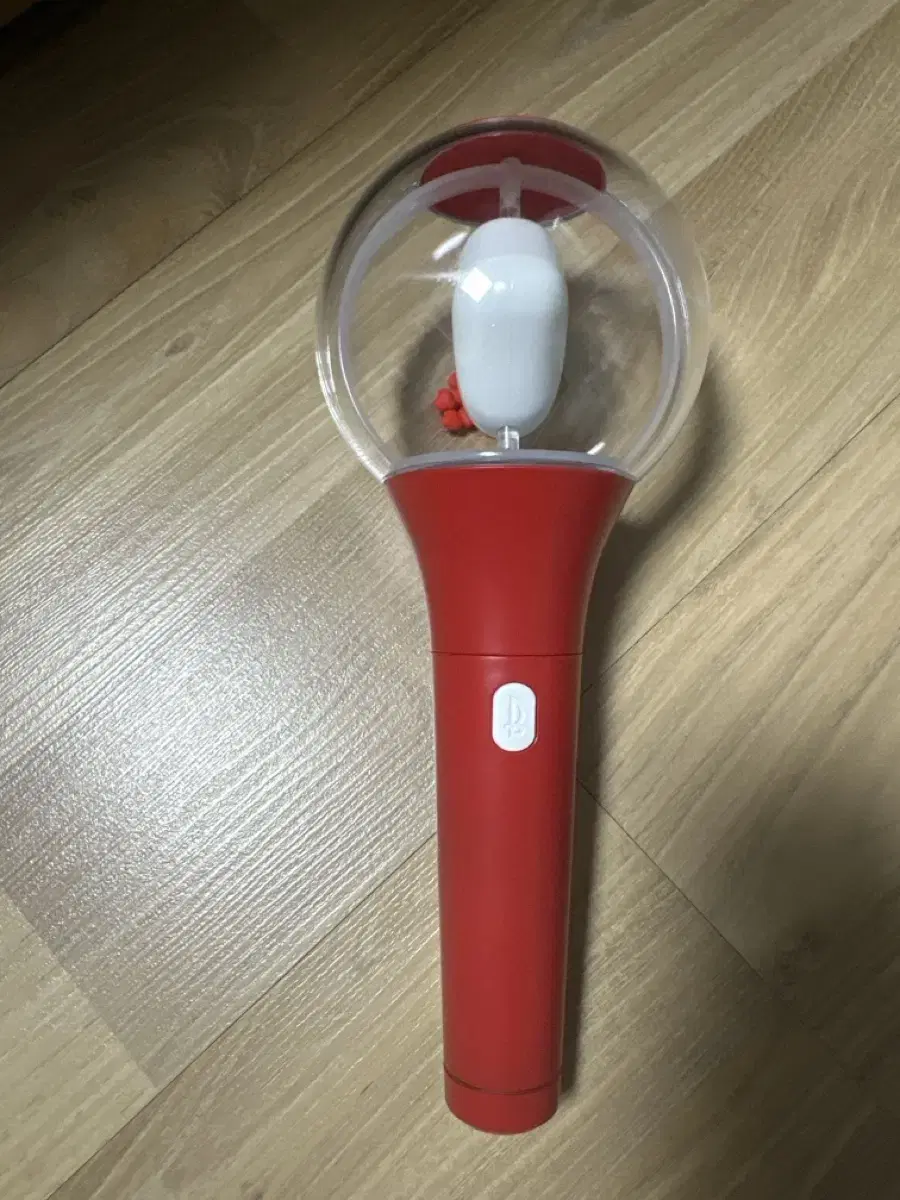 The official lightstick of the ball-red adolescent