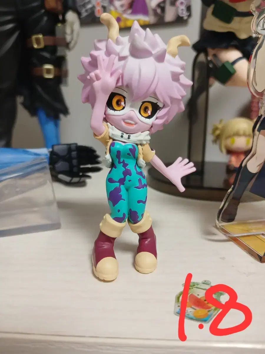 Ashido mina Figures