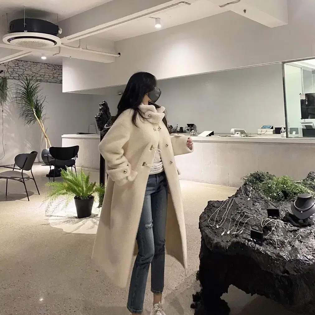 OOTD(오오티디)리얼양털롱무스탕/에이블리