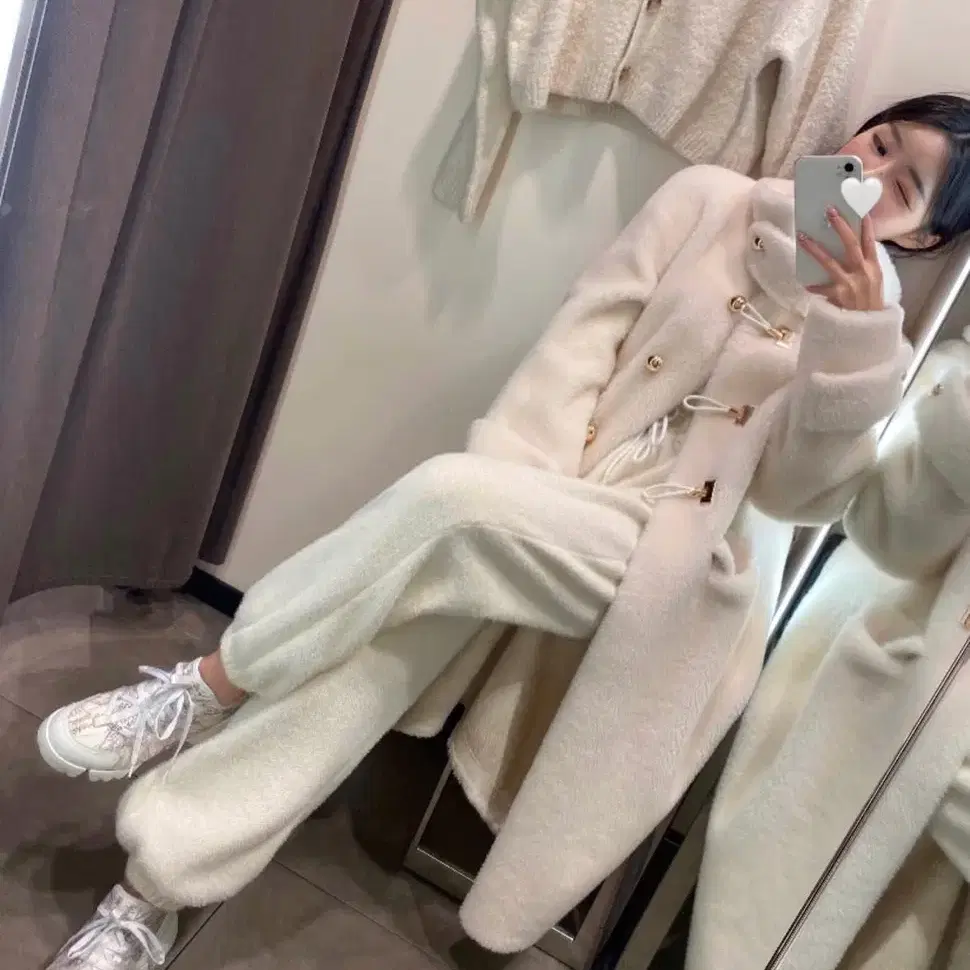 OOTD(오오티디)리얼양털롱무스탕/에이블리