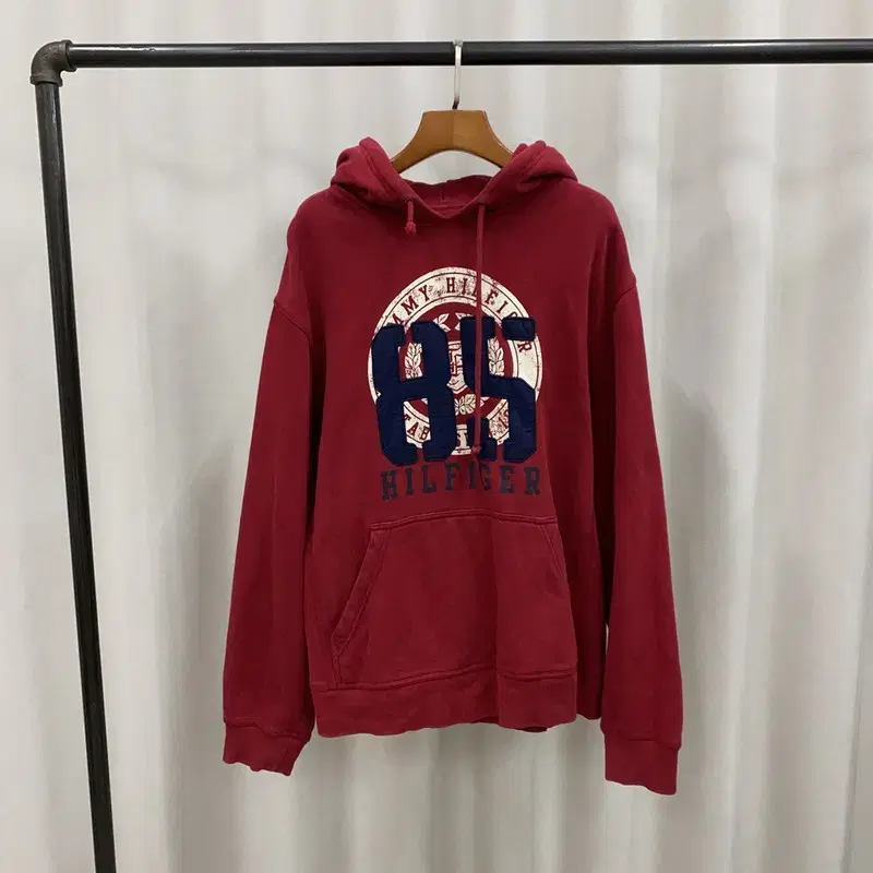 Tommy Hilfiger Vintage Big Logo Embroidered Overfit Hoodie 105 A07043