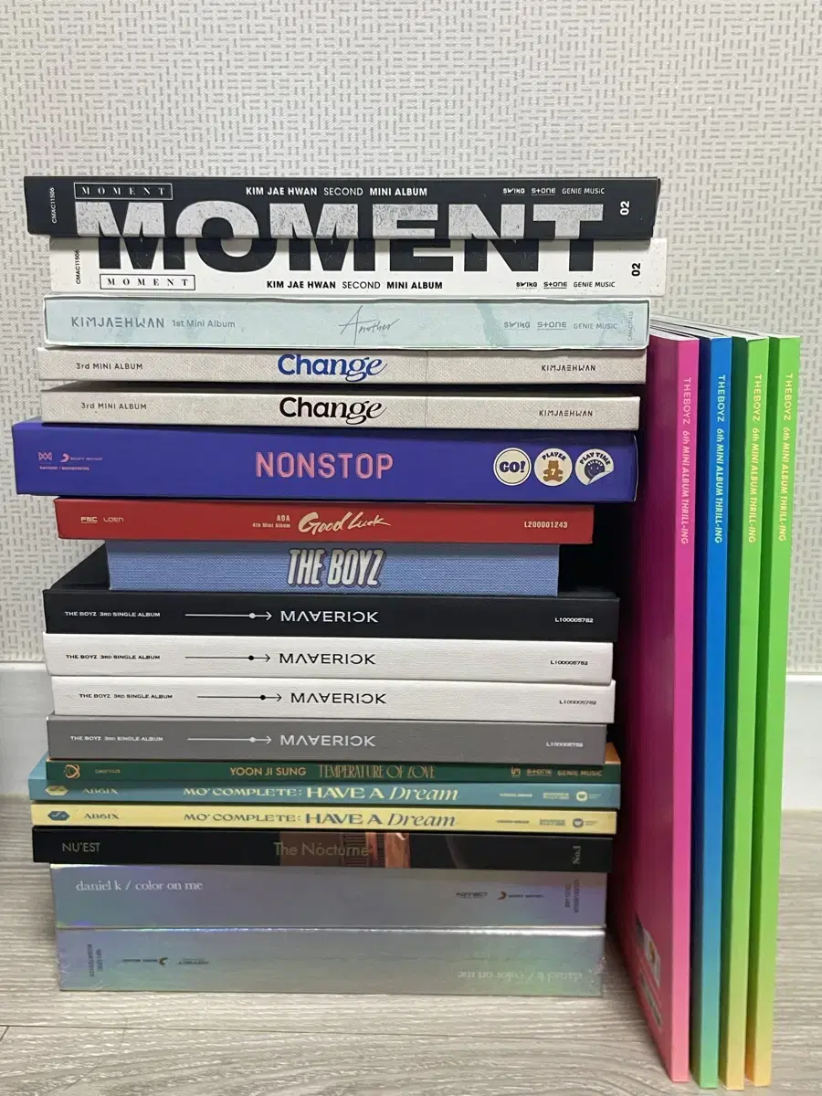 Idol album Giveaway twice oh my girl taemin the boyz wanna one Photobooks