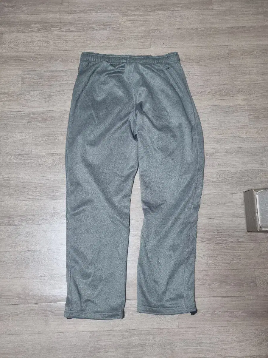 (XL) Nike training bottoms for sale.