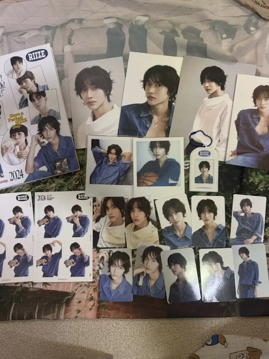 Rize wonbin 2024 seasons greetings Set