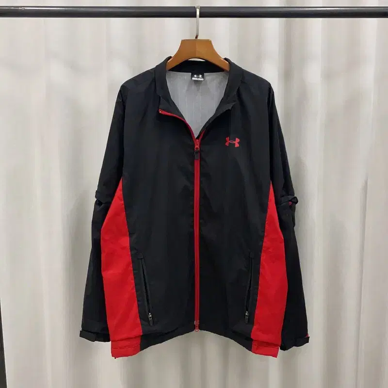 Under Armour Logo Detachable Windrunner Windbreaker Jacket 110 S04086