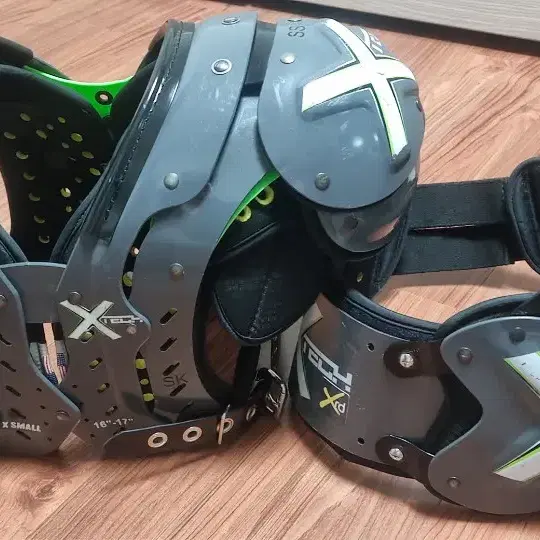 Xtech 미식축구 숄더 xs shoulder pad