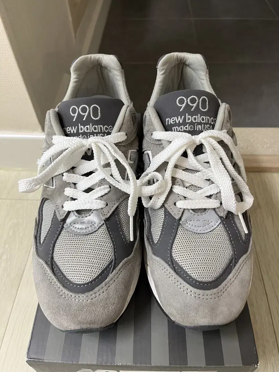 뉴발란스 990V2 M990GR2 US8 260사이즈