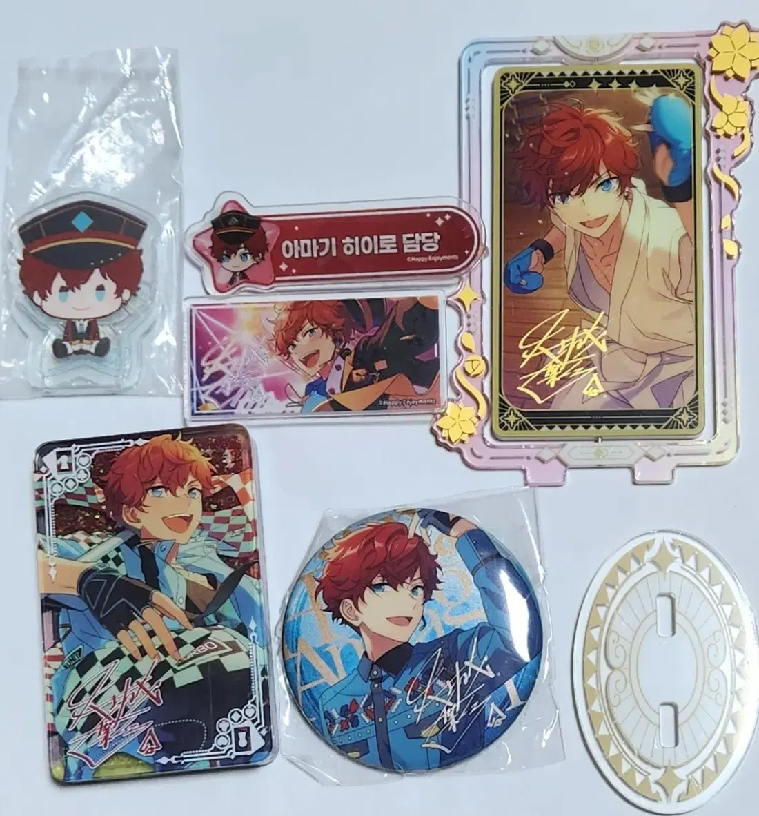 Angsta Hiiro Anime Plus rep name badges, illustrated name badges, can badges, etc.