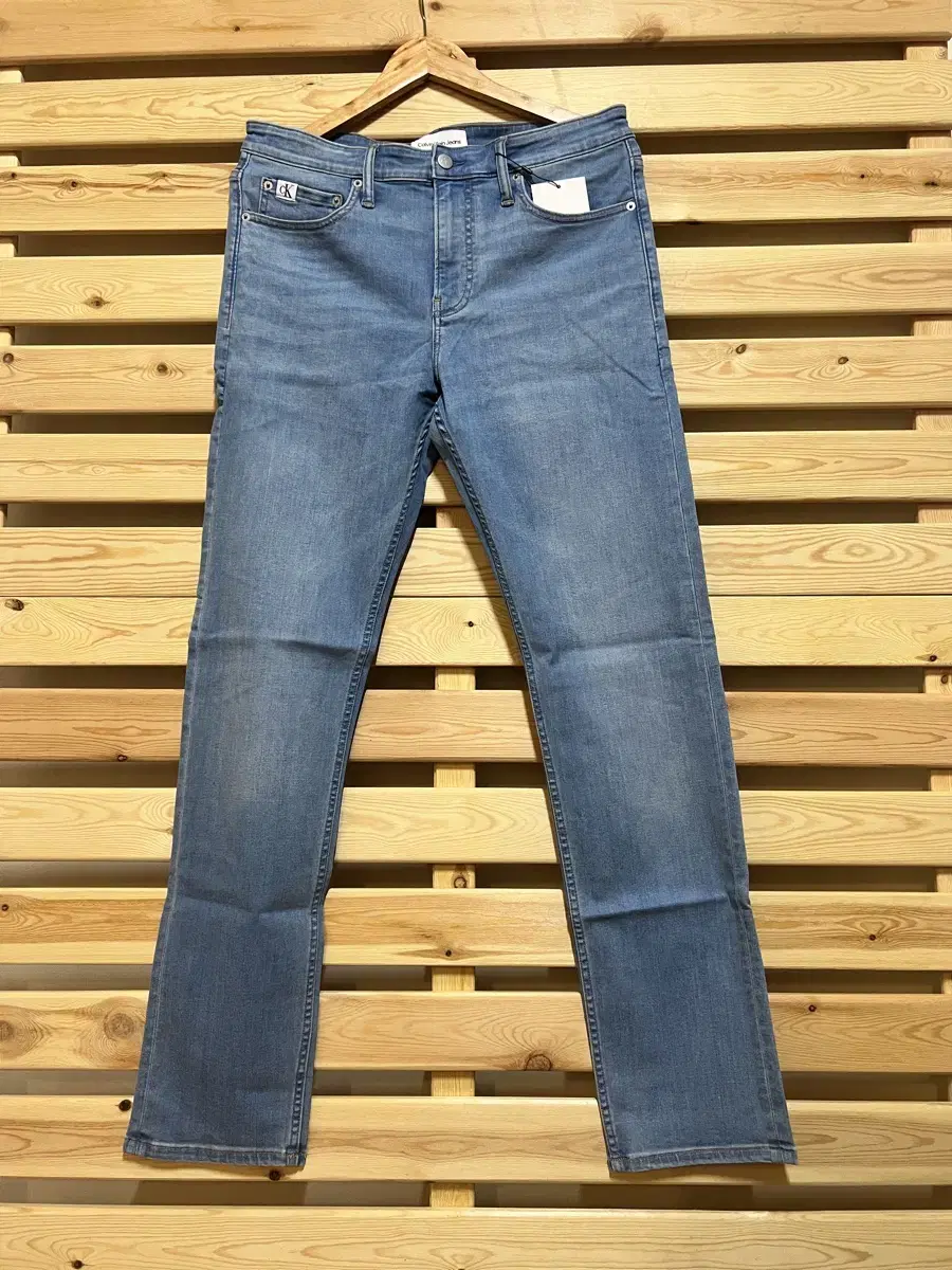 Kelvin Klein 34 Light Blue Jeans for Sale New Arrivals Unisex