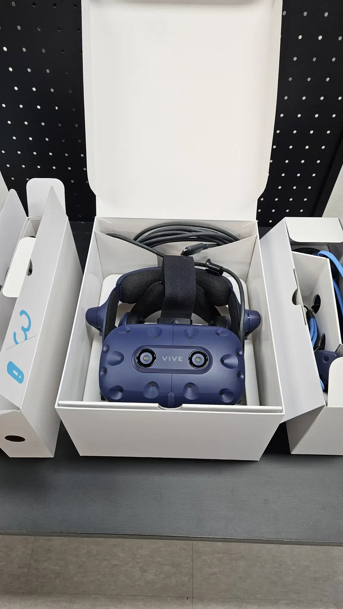 HTC vive pro 바이브프로1  풀킷 박스