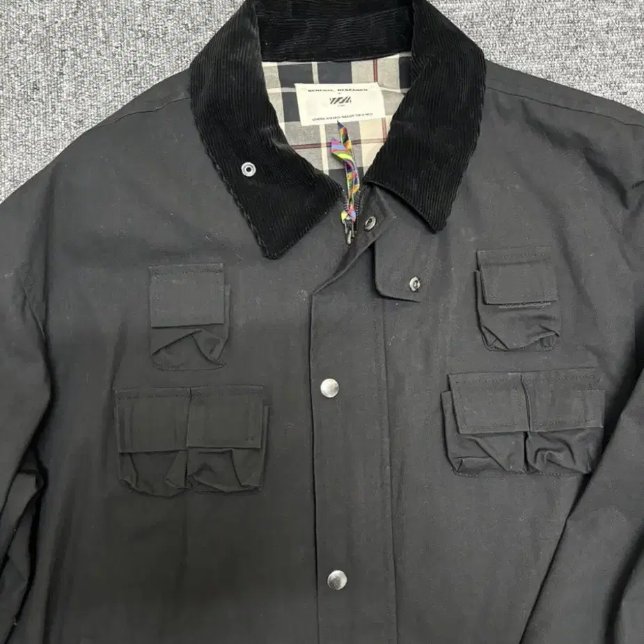 General Research x in-nees Jacket