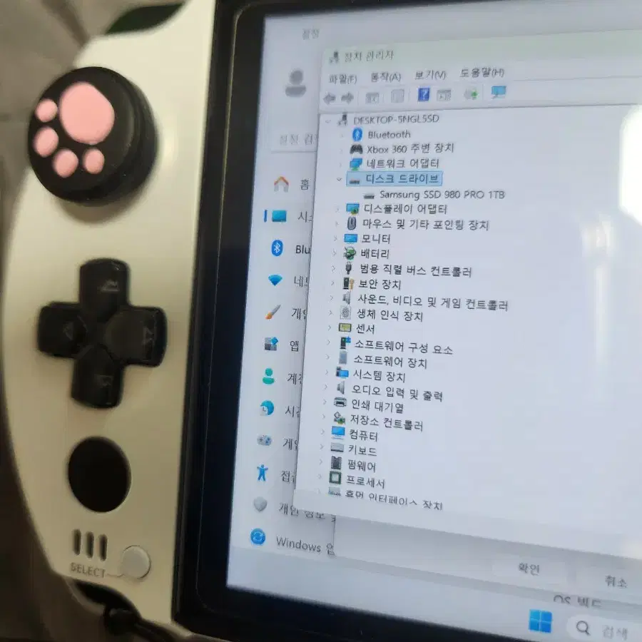 GPD WIN4 6800U 16G+1TB 팝니다.