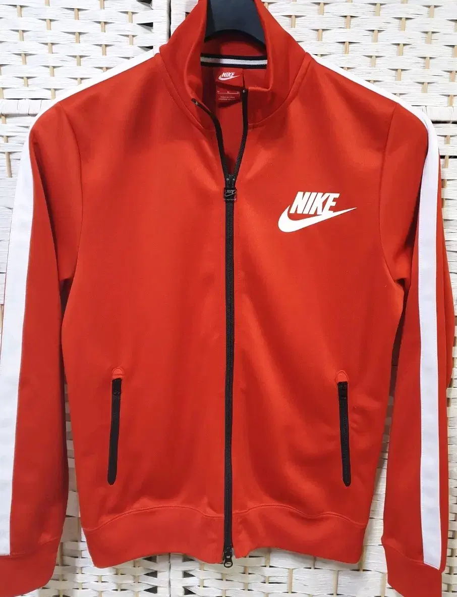 (0591) Nike Training Jersey 95 M