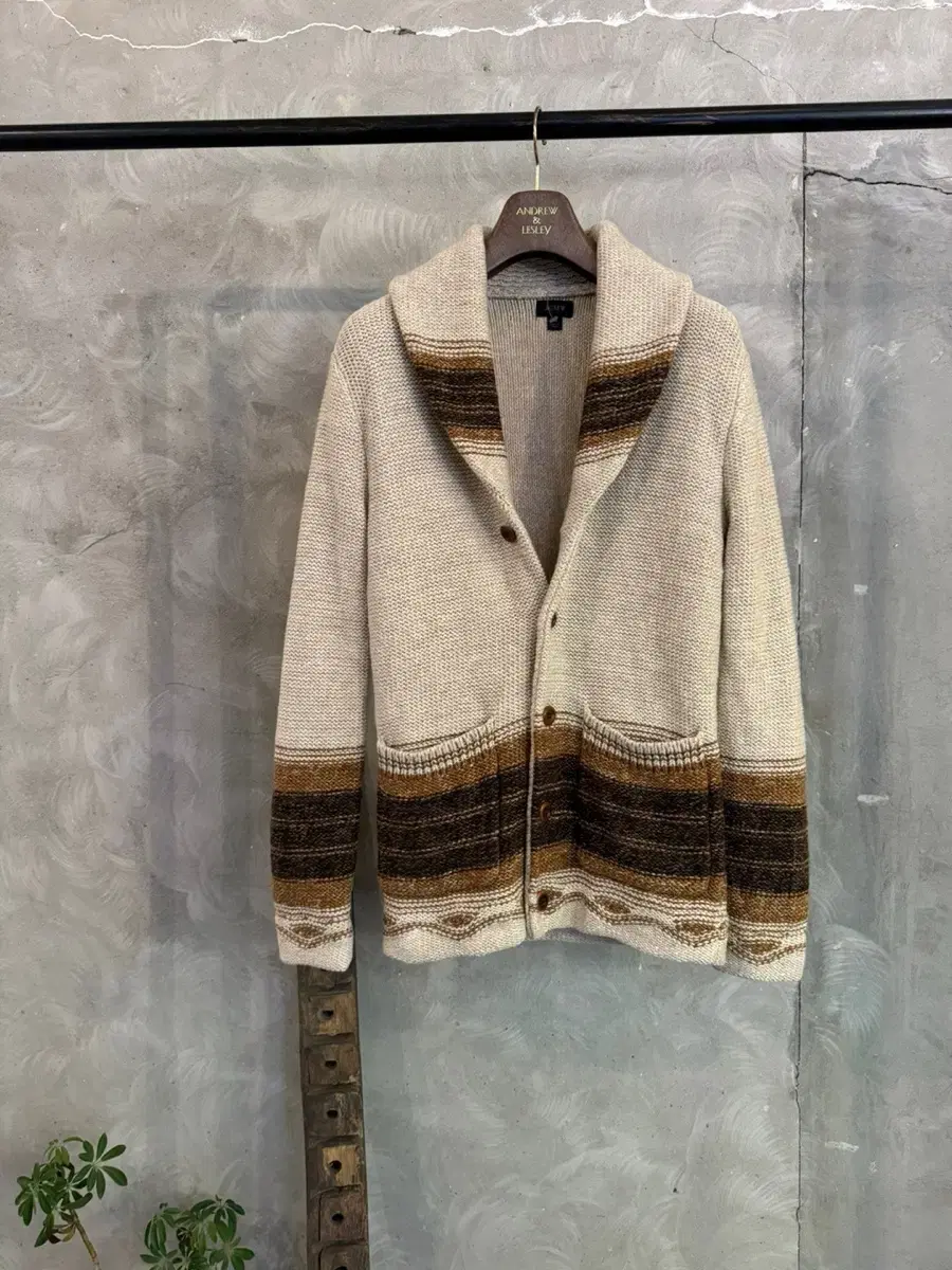 Jake Lew Shawl Kara Cardigan Men100