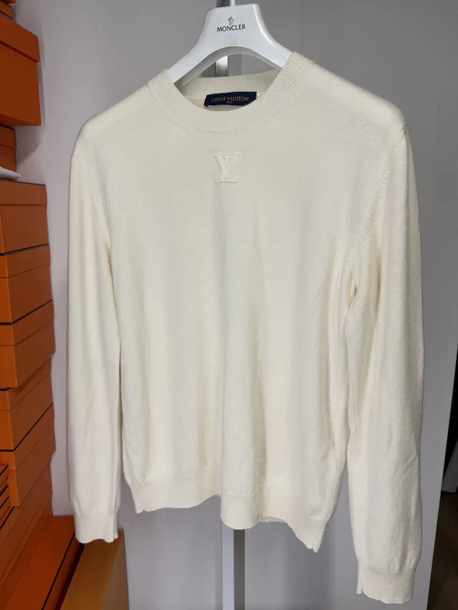 Louis Vuitton Embossed Crewneck Knit (100% Cashmere)