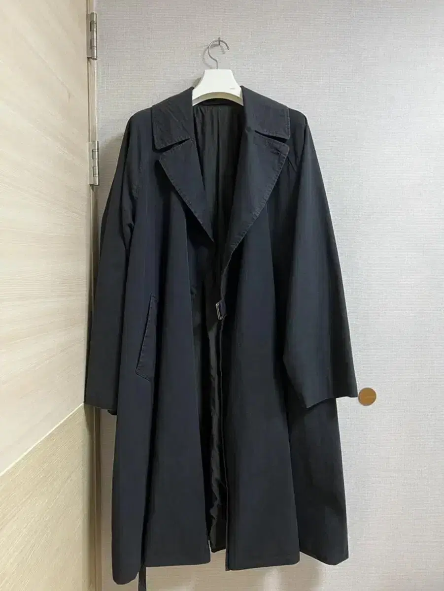 Komori 22SS Tyroken Coat Washed Black 3