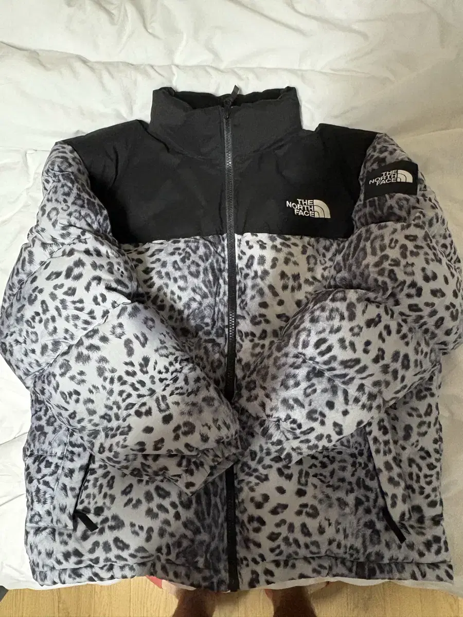 The North Face White Label Novelty Knopsie Leopard 2XL