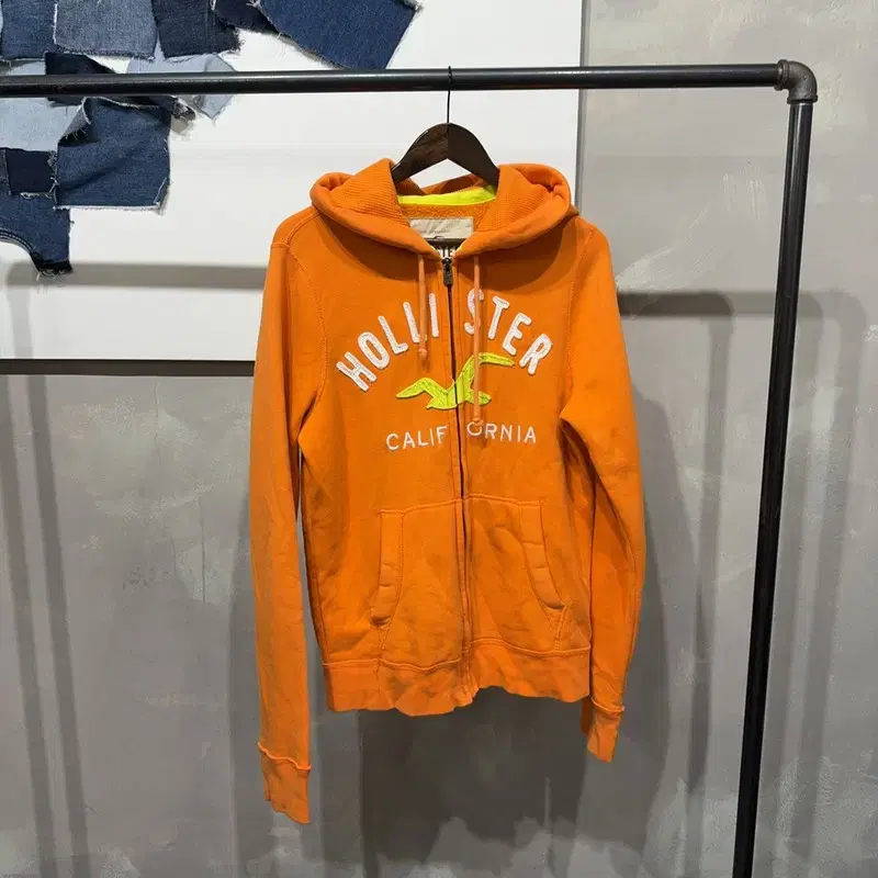 (100) Hollister Vintage Y2K Orange Brushed Hoodie Zipped Up